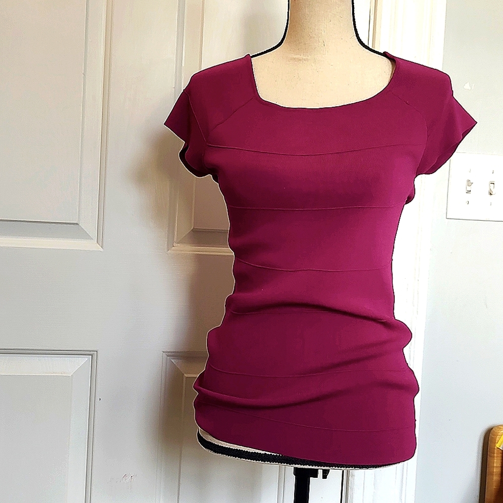 VIVIENNE TAM - Wine/Purple Ribbed Knit Short Sleeved Top - Size Medium